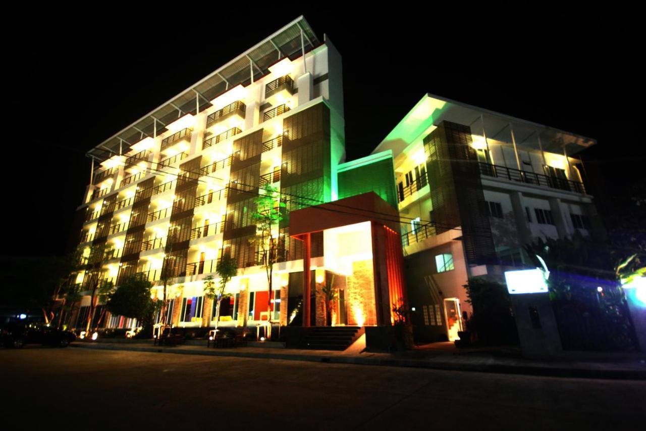 Twin Hotel Phuket Buitenkant foto