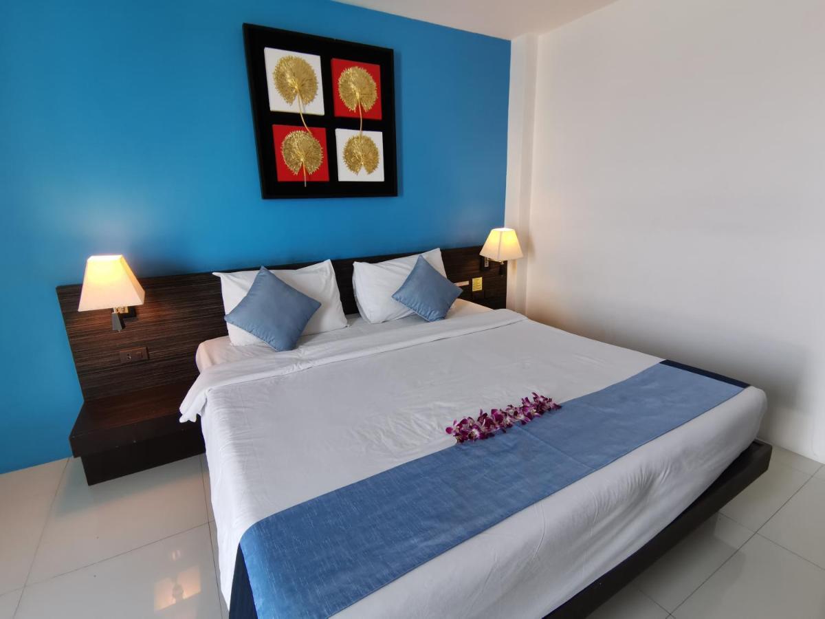 Twin Hotel Phuket Buitenkant foto