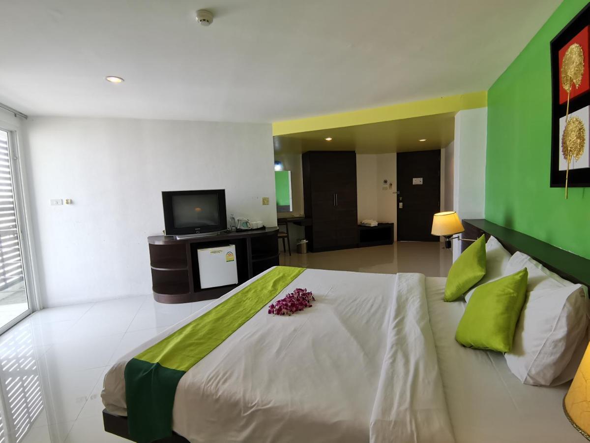 Twin Hotel Phuket Buitenkant foto