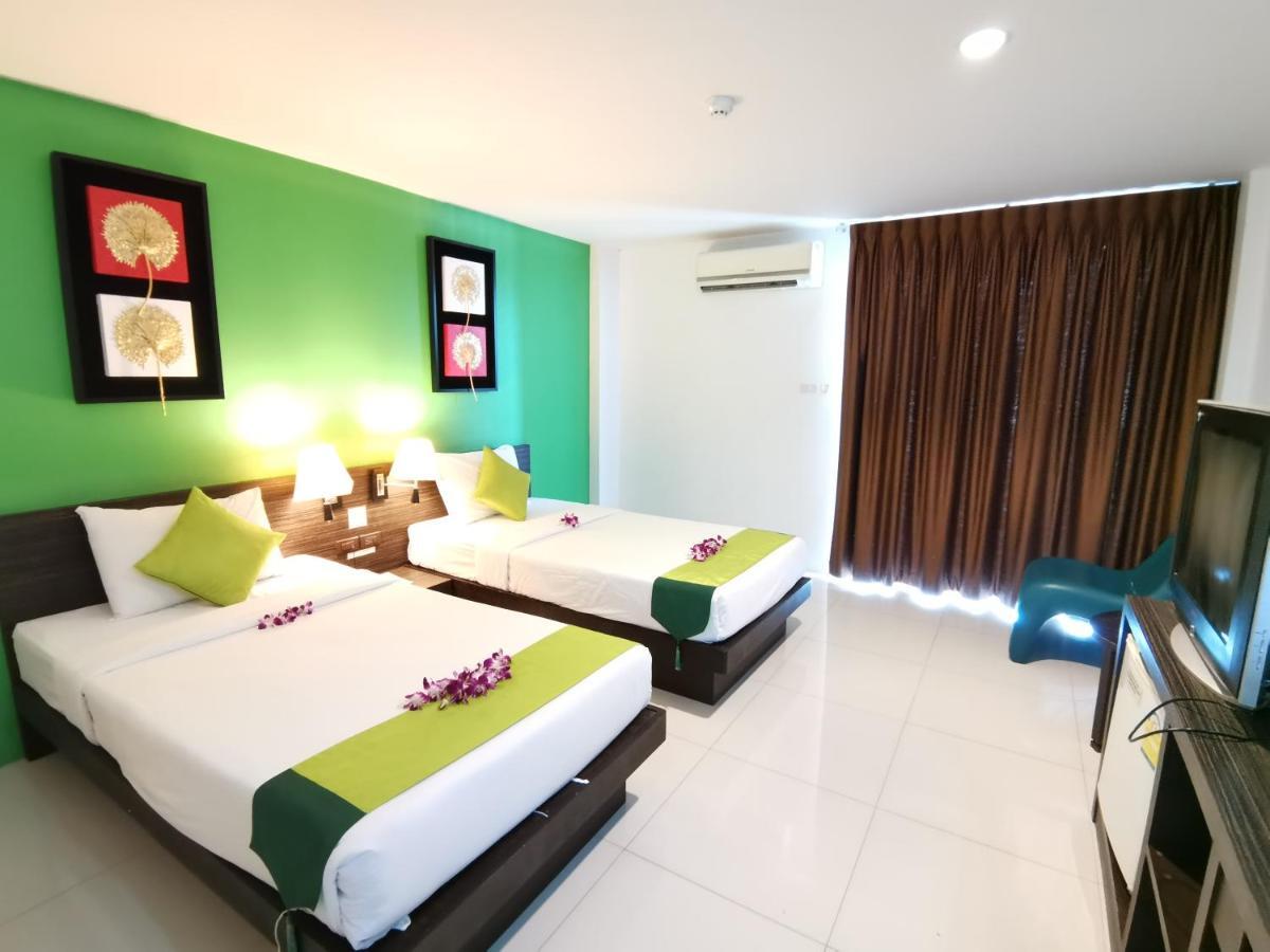 Twin Hotel Phuket Buitenkant foto