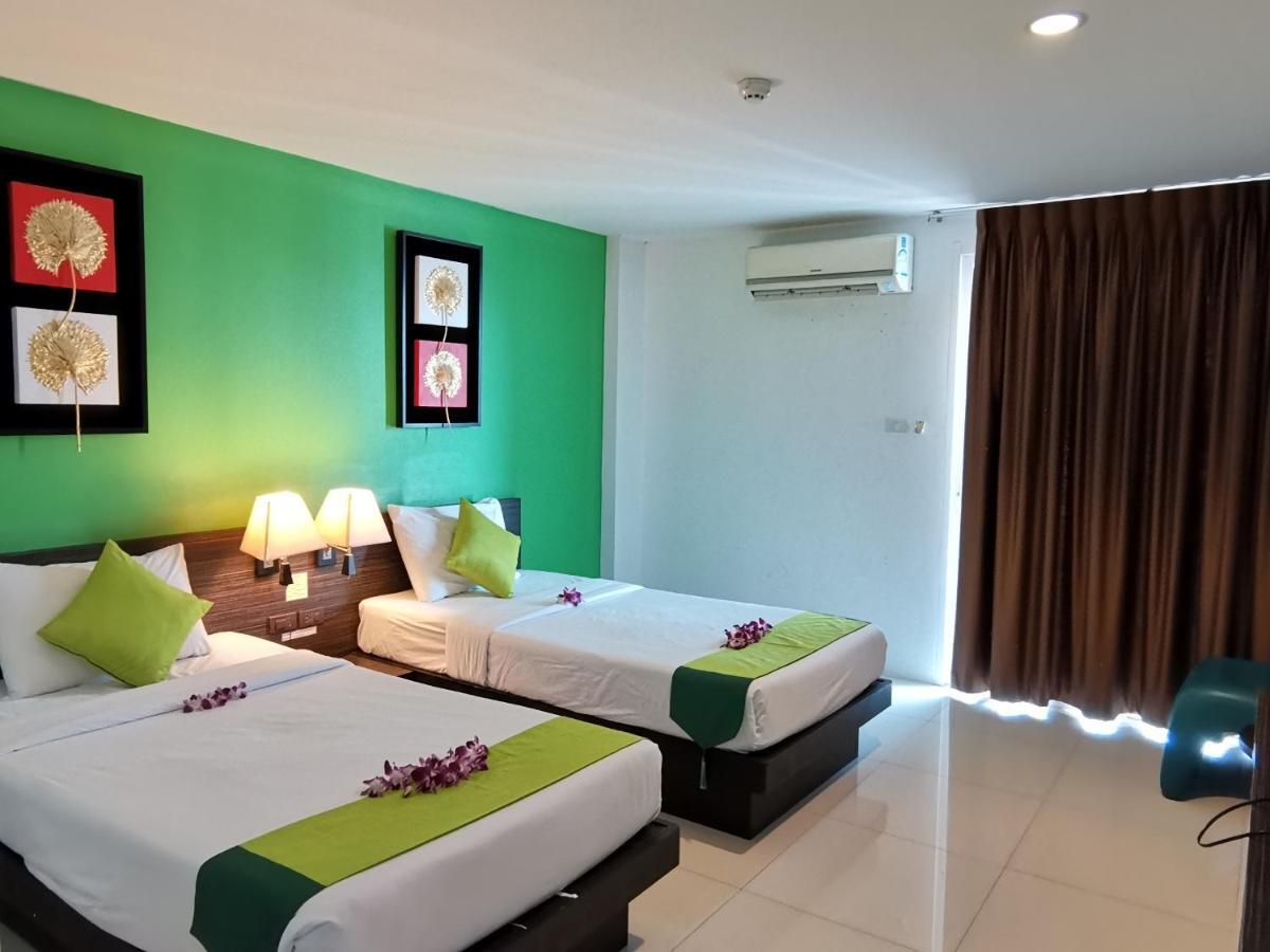 Twin Hotel Phuket Buitenkant foto